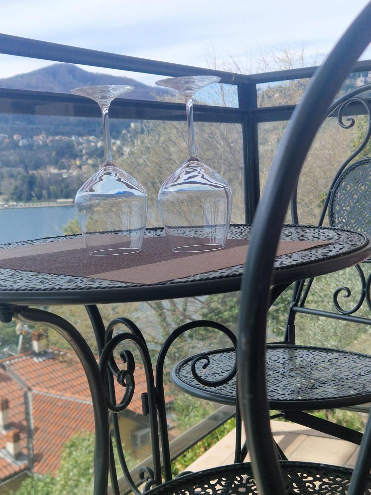 Bellavista Flat - The House Of Travelers Apartment Como Bagian luar foto